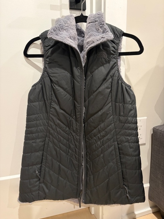 The North Face Jackets & Blazers - The North Face Gray Reversible Fleece-Lined Women's Vest